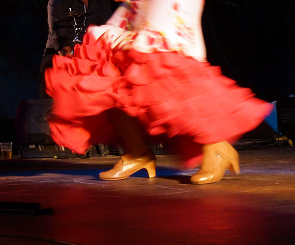 How to Finish the Ruffles of a Flamenco Dance Costume – No Serger, No Problem